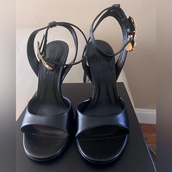 Versace Safety Pin Metallic Ankle Strap Sandal on calf leather - Picture 3 of 5